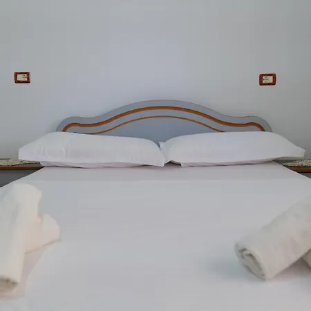 Osmanaj Ксамил